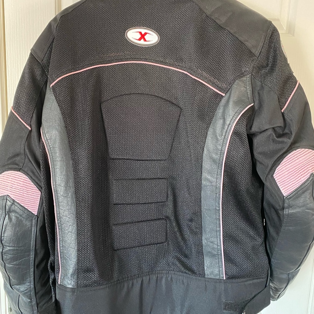 Ladies Motorcycle Jacket - Picture 5 of 9